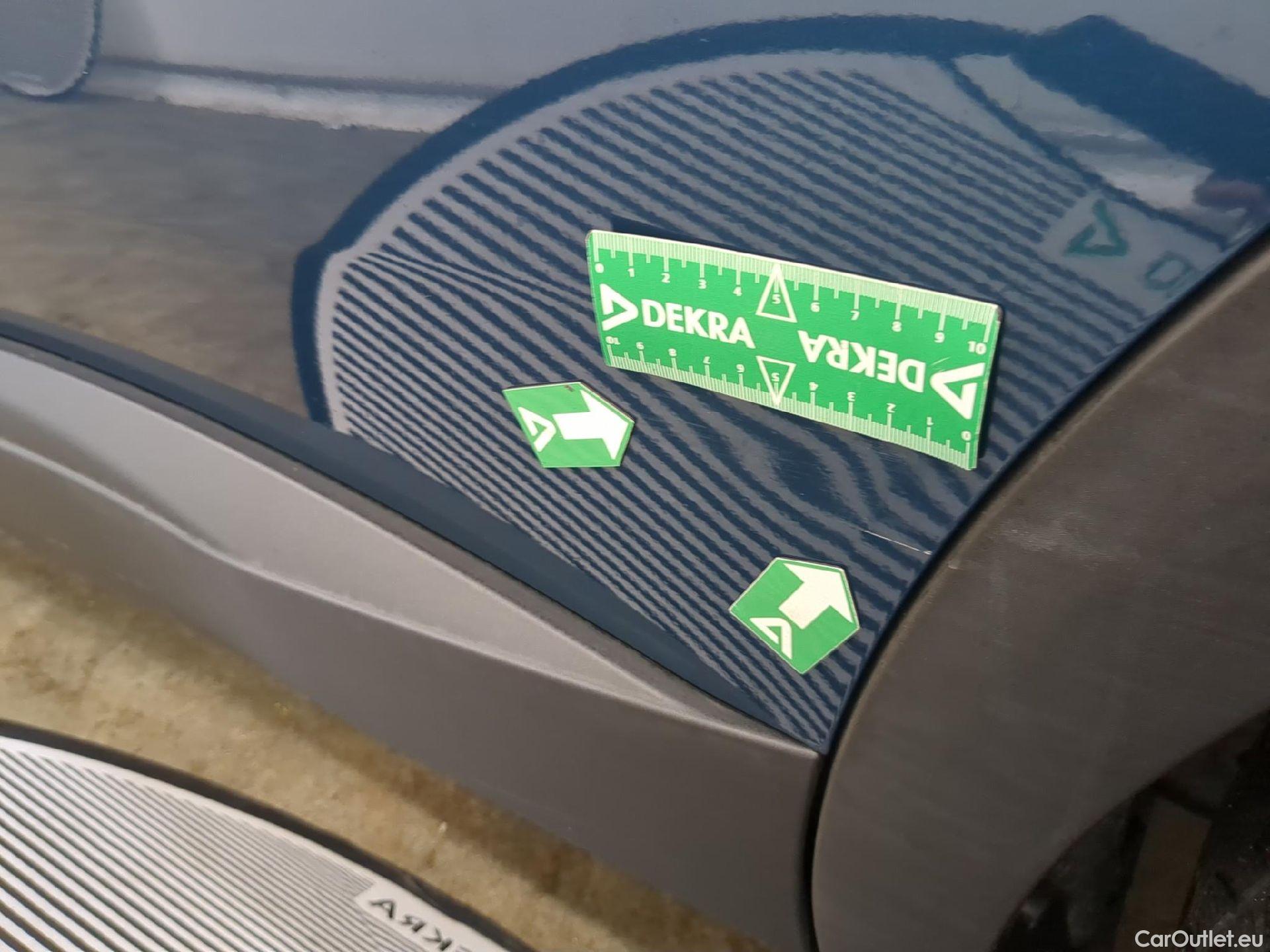  Peugeot  3008  Active Pack 1.5 HDi 130CV BVA8 E6d #35