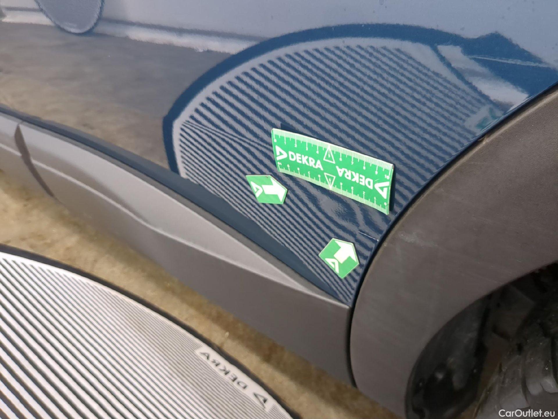  Peugeot  3008  Active Pack 1.5 HDi 130CV BVA8 E6d #34