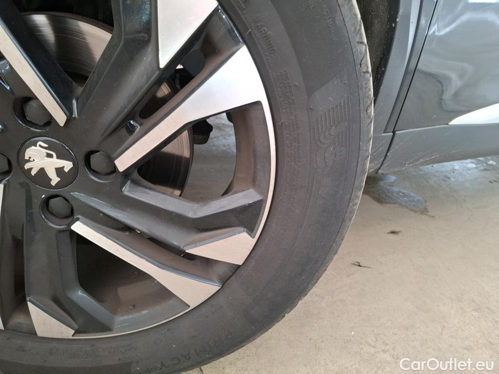  Peugeot  2008  Allure 1.5 HDi 110CV BVM6 E6d #39