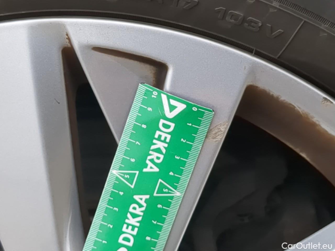  Peugeot  3008  Active Pack 1.5 HDi 130CV BVA8 E6d #12