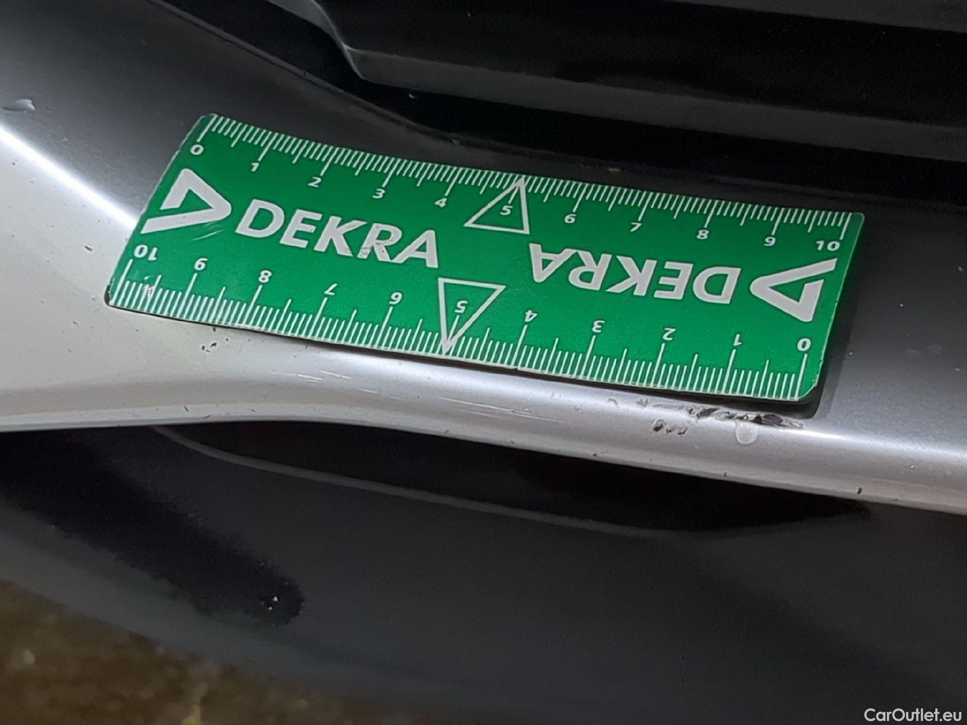  Peugeot  3008  Active Pack 1.5 HDi 130CV BVA8 E6d #31