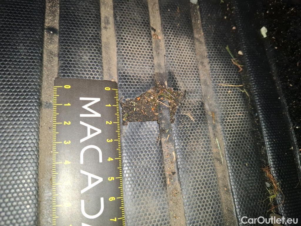  Peugeot  2008  Allure 1.5 HDi 110CV BVM6 E6d #29