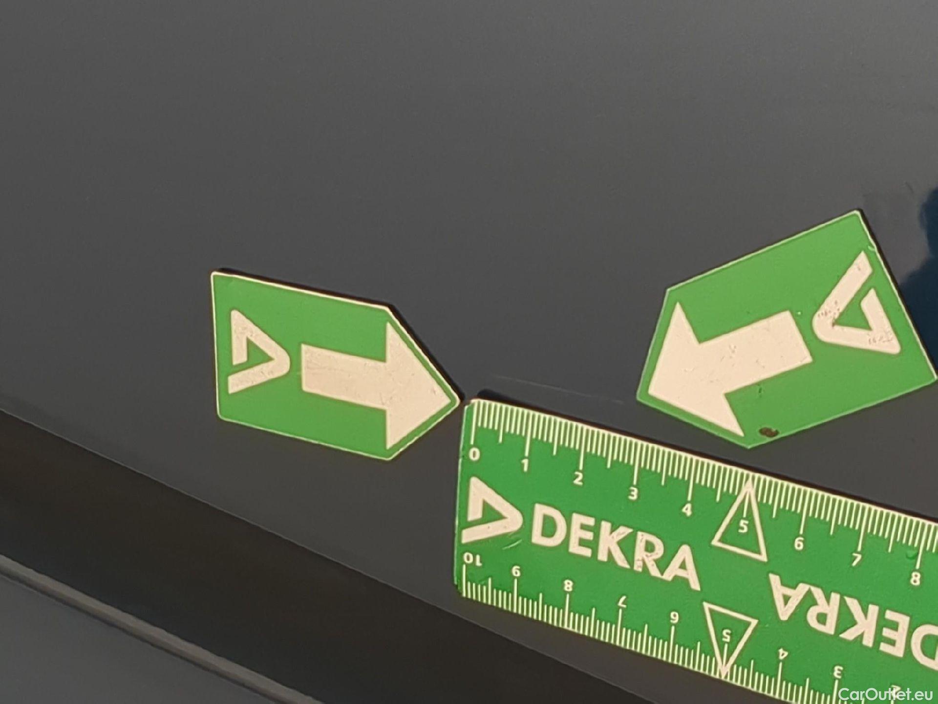  Peugeot  3008  Active Pack 1.5 HDi 130CV BVA8 E6d #36