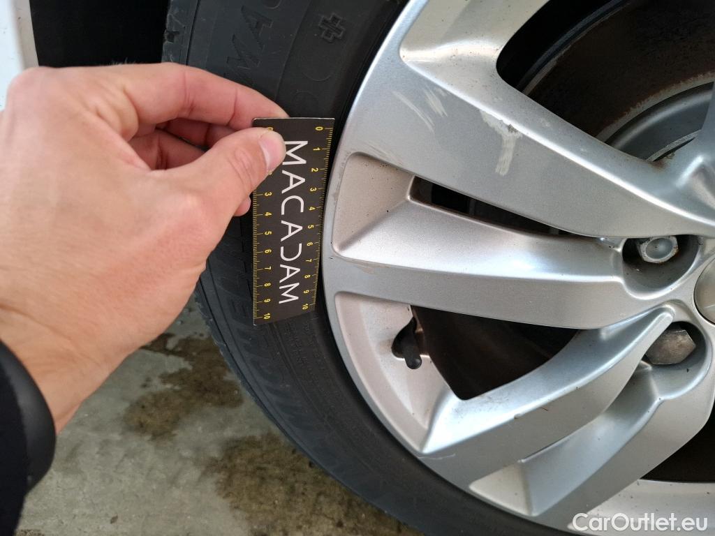  Peugeot  308 PEUGEOT  SW 5p ET 1.6 BlueHDi 120 S&S Active 5P #13