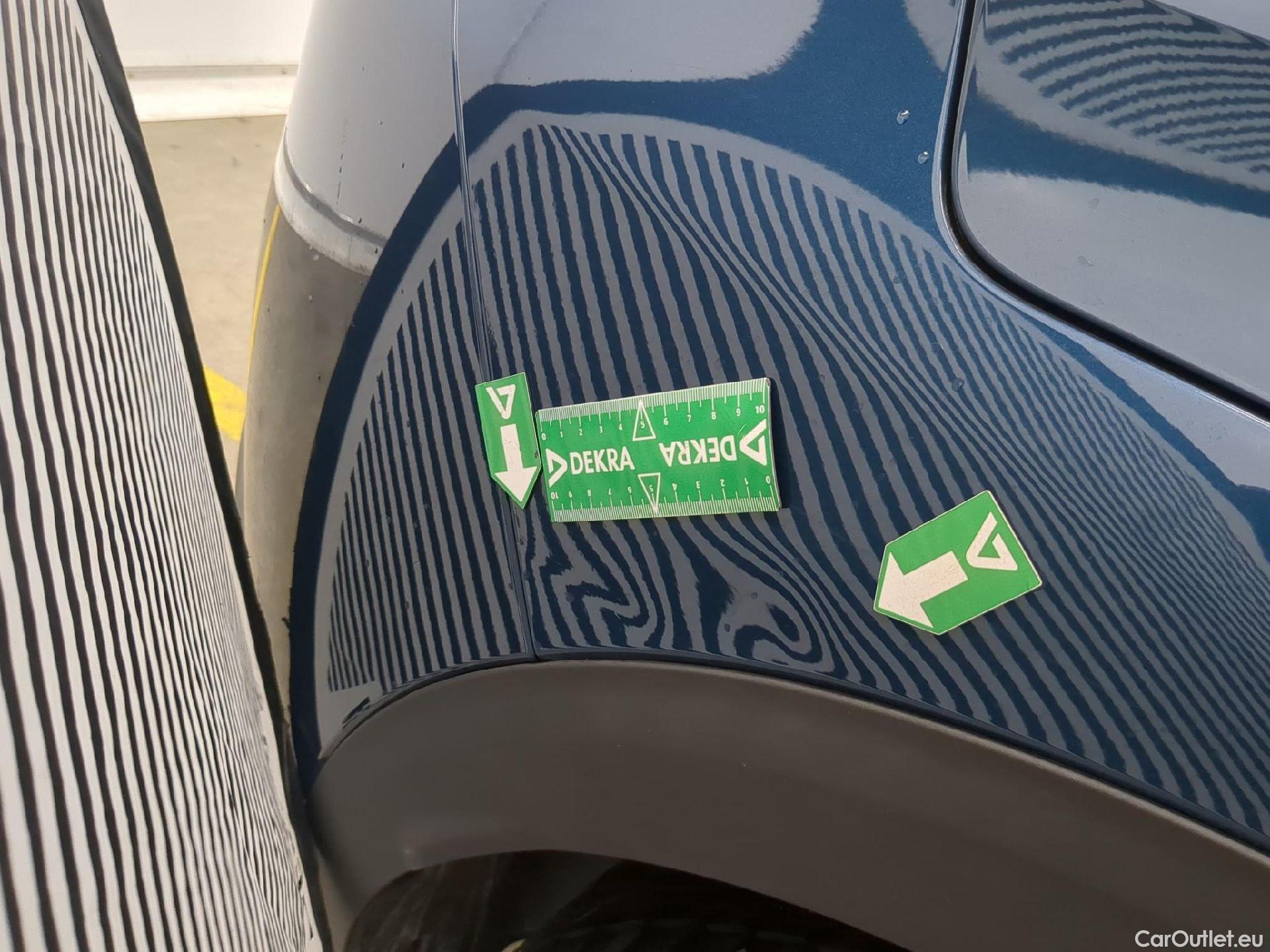  Peugeot  3008  Active Pack 1.5 HDi 130CV BVA8 E6d #18