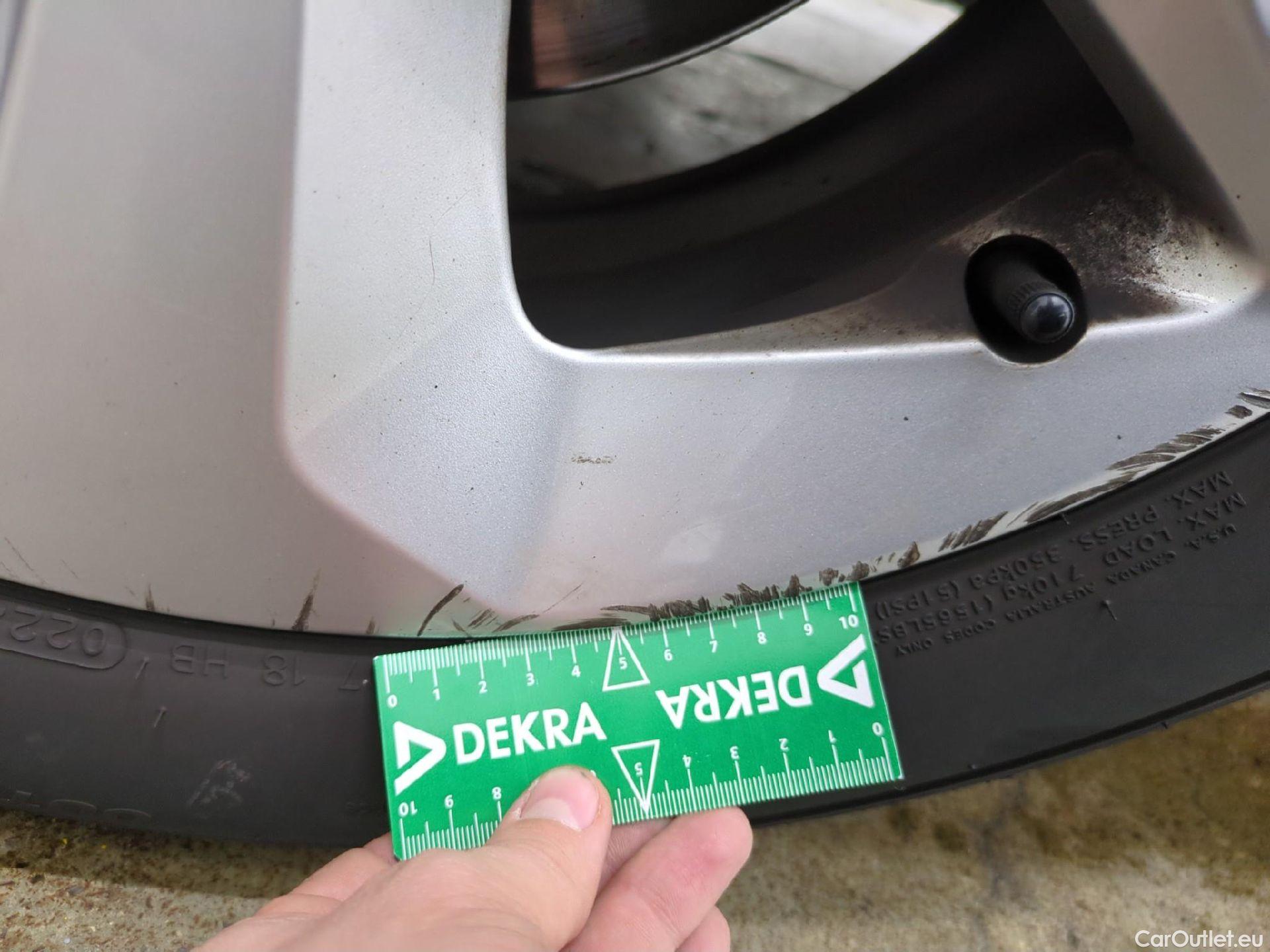  Nissan  Qashqai NISSAN  5p Crossover 1.5 DCI 115 DCT Business Edition #8