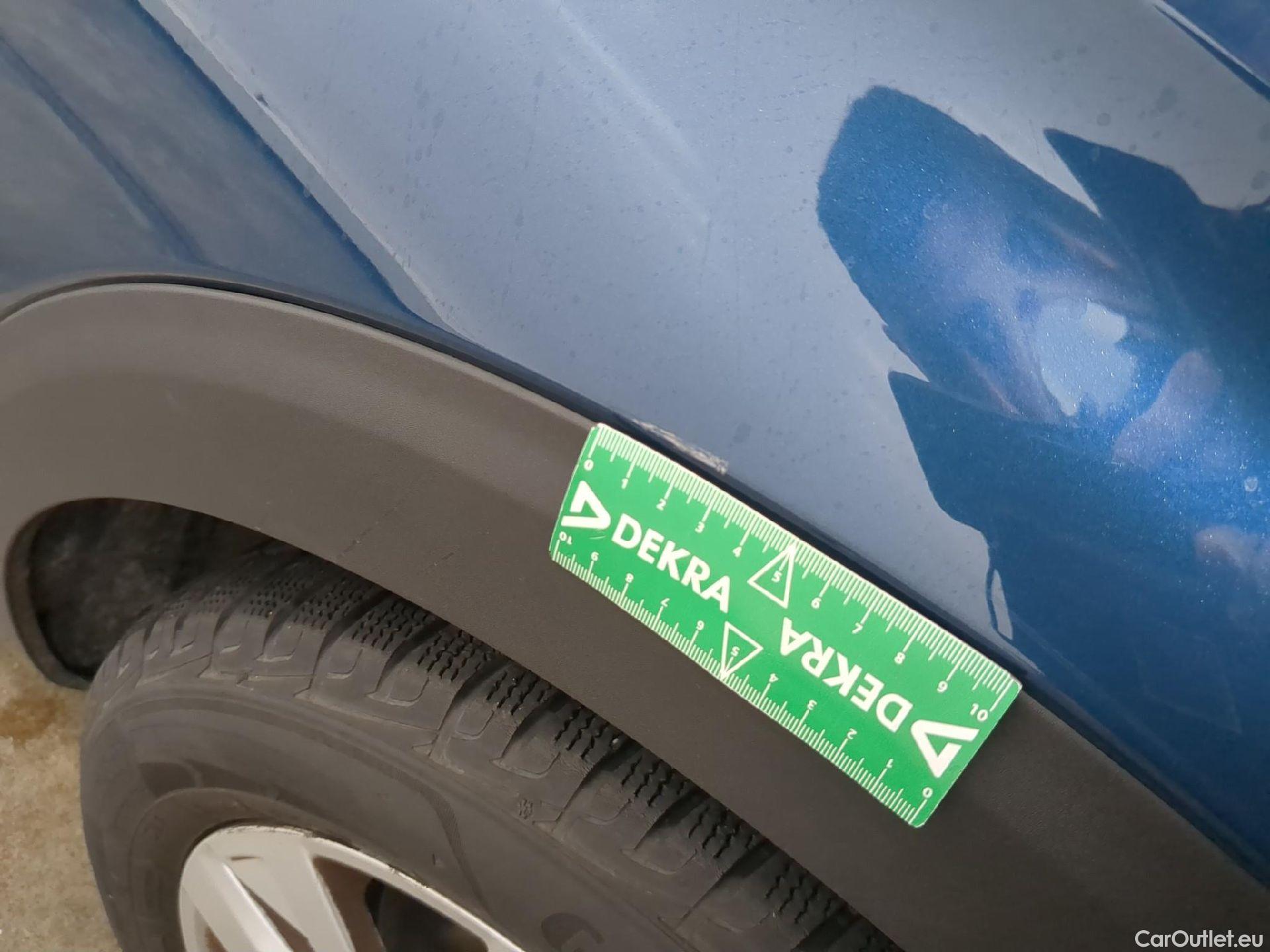  Peugeot  3008  Active Pack 1.5 HDi 130CV BVA8 E6d #29