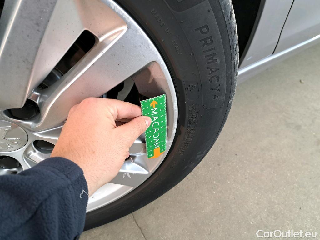  Peugeot  308  Active Business 1.5 HDI 100CV BVM6 E6d #25