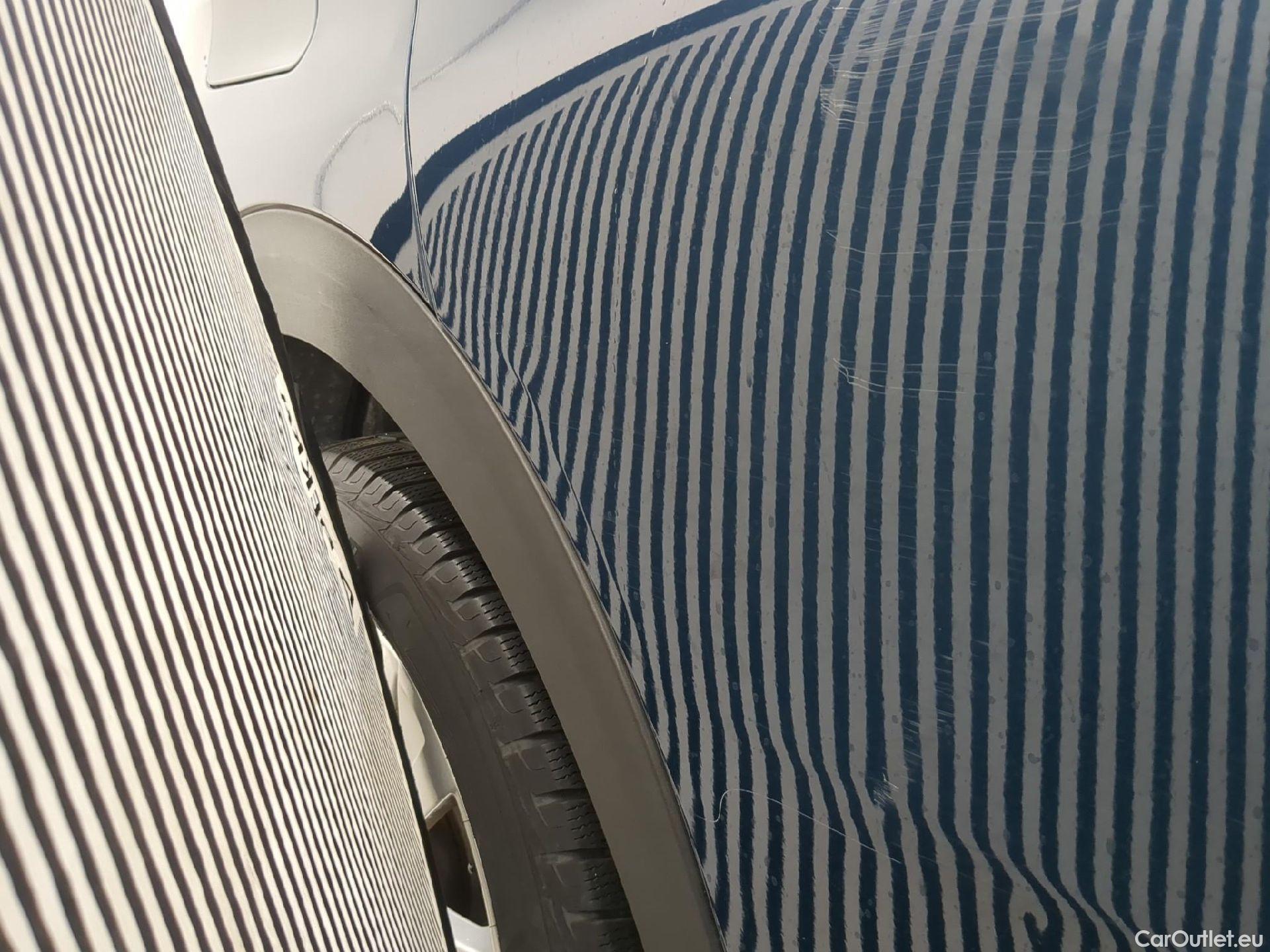  Peugeot  3008  Active Pack 1.5 HDi 130CV BVA8 E6d #19