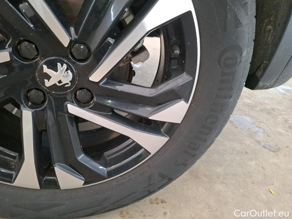  Peugeot  2008  Allure 1.5 HDi 110CV BVM6 E6d #33