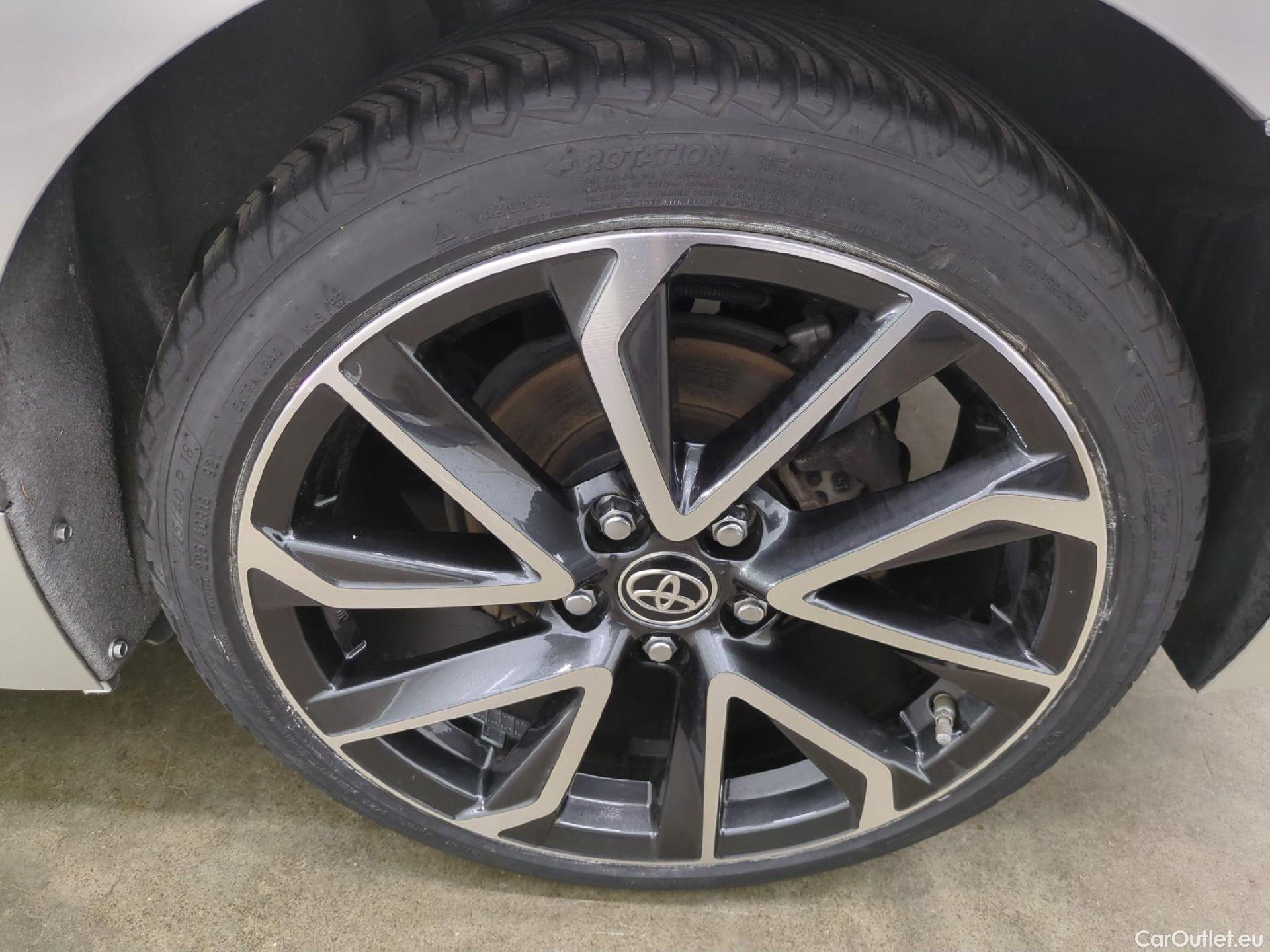  Toyota  Corolla TOYOTA  / 2018 / 5P / Berline Hybride 184h Collection #9