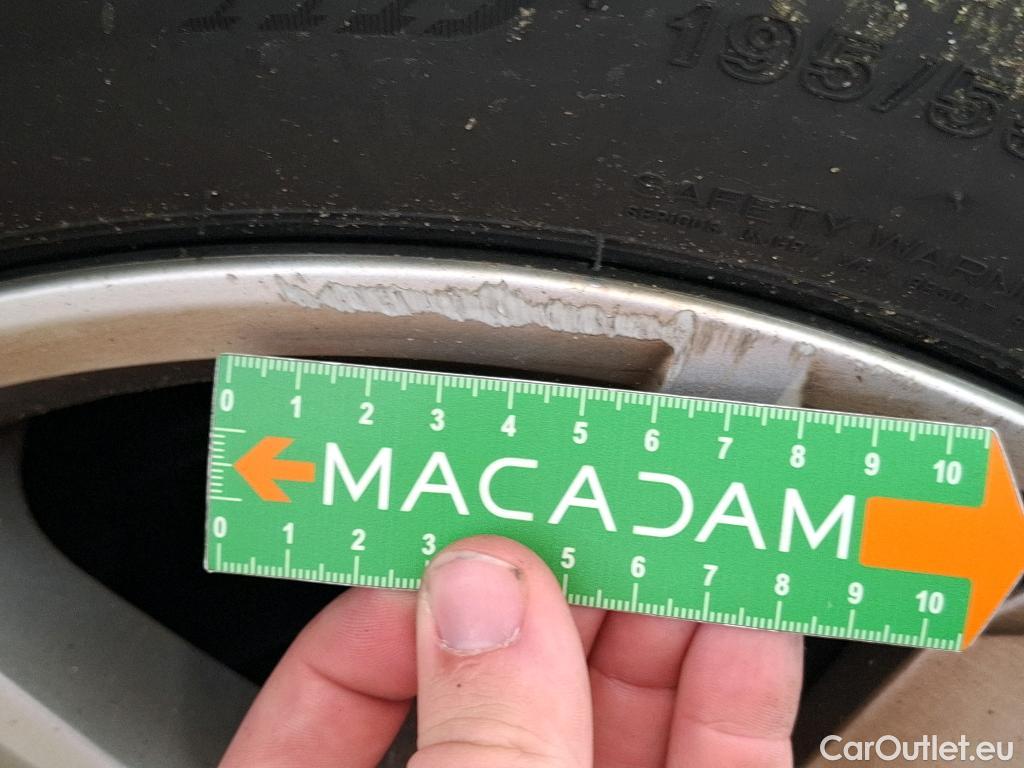  Renault  Clio  V Business 1.5 dCi 100CV BVM6 E6d #32