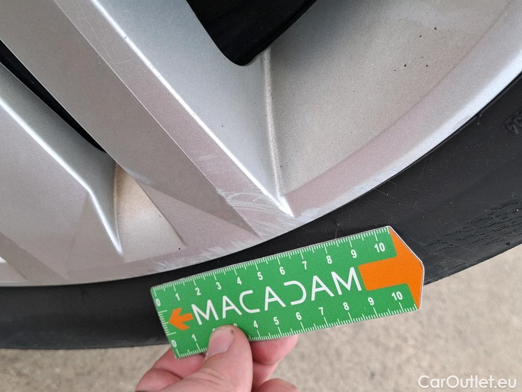  Renault  Clio  V Business 1.5 dCi 100CV BVM6 E6d #38