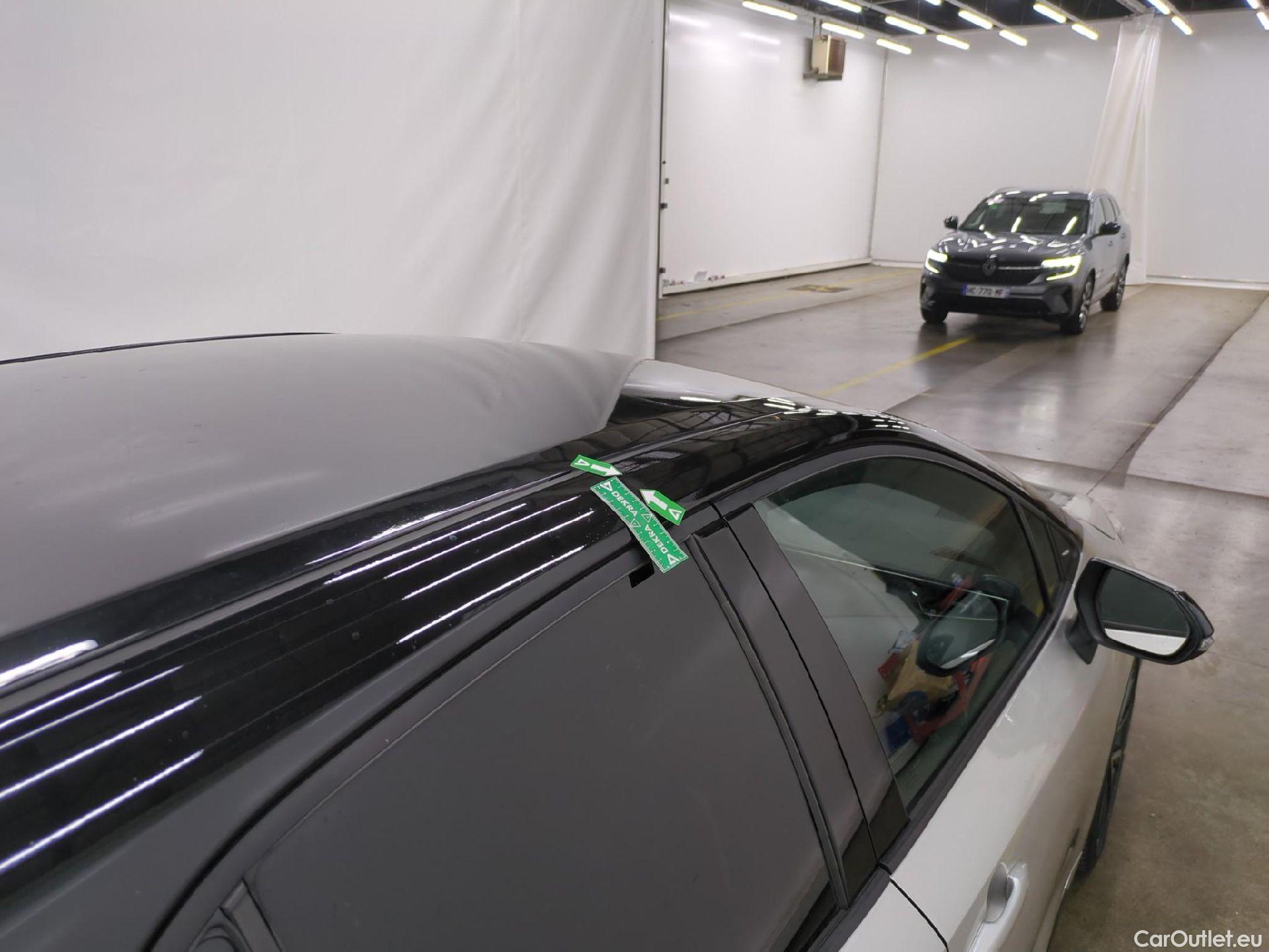  Toyota  Corolla TOYOTA  / 2018 / 5P / Berline Hybride 184h Collection #17