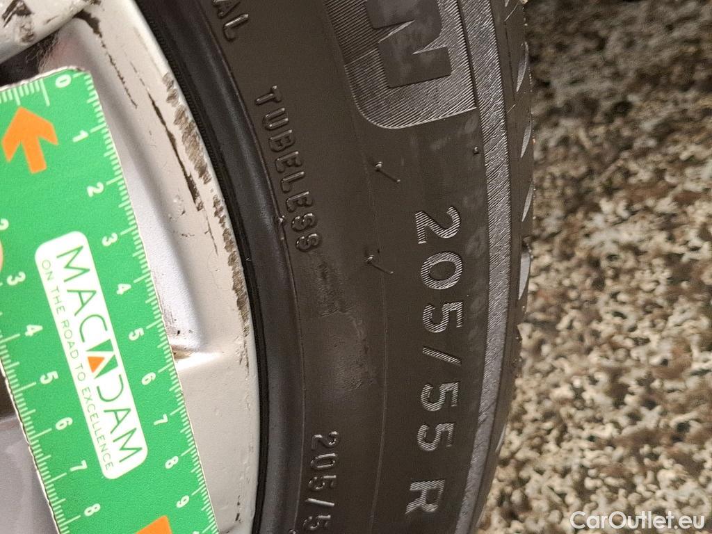  Skoda  Octavia  Combi Business 1.6 TDI 115CV BVA7 E6 #14