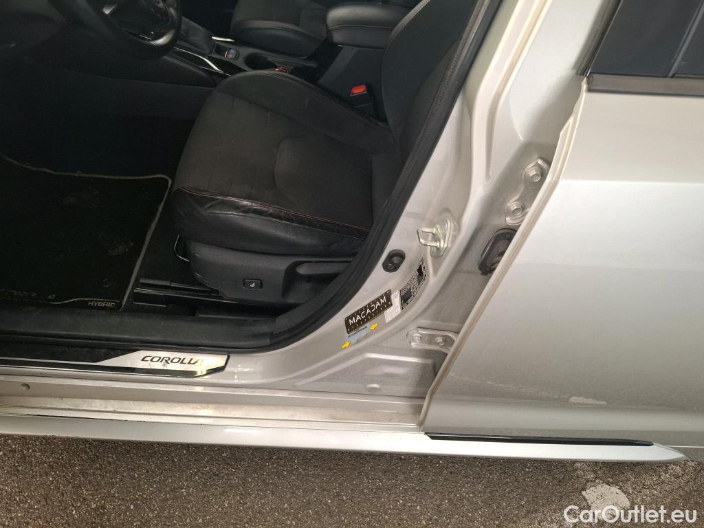  Toyota  Corolla TOYOTA  Touring Sports / 2018 / 5P / Break Hybride 180h Collection #44