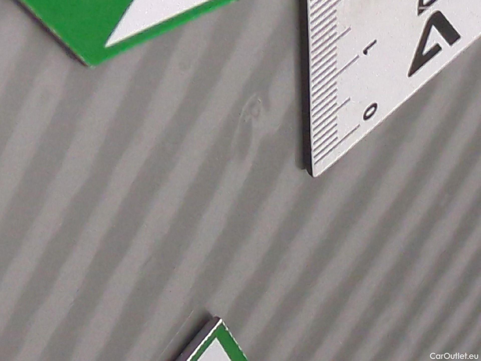  Toyota  Corolla TOYOTA  / 2018 / 5P / Berline Hybride 184h Collection #15