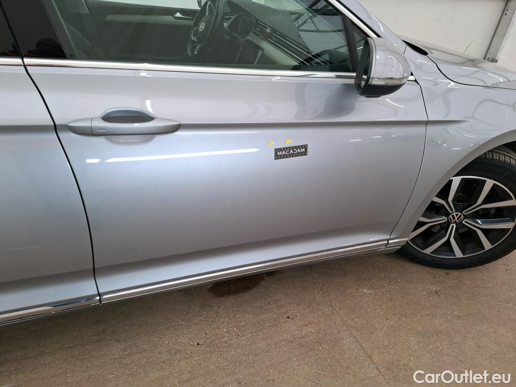  Volkswagen  Passat VOLKSWAGEN  SW / 2019 / 5P / Break 2.0 TDI 150 SCR DSG7 SW LOUNGE #16