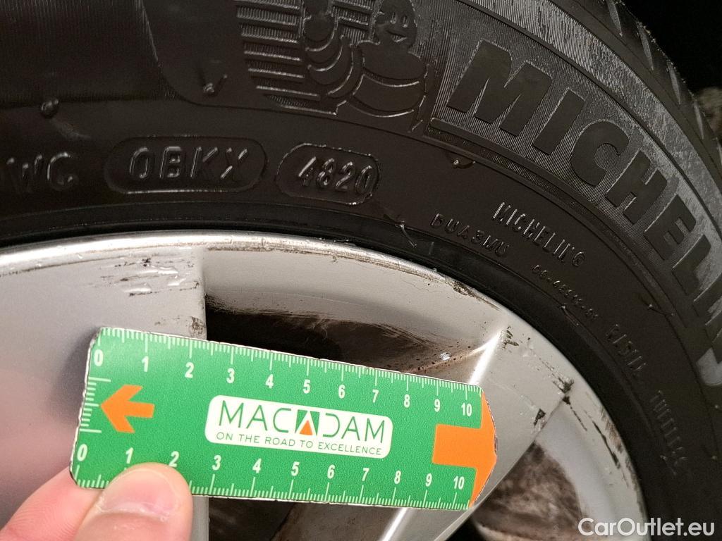  Skoda  Octavia  Combi Business 1.6 TDI 115CV BVA7 E6 #13