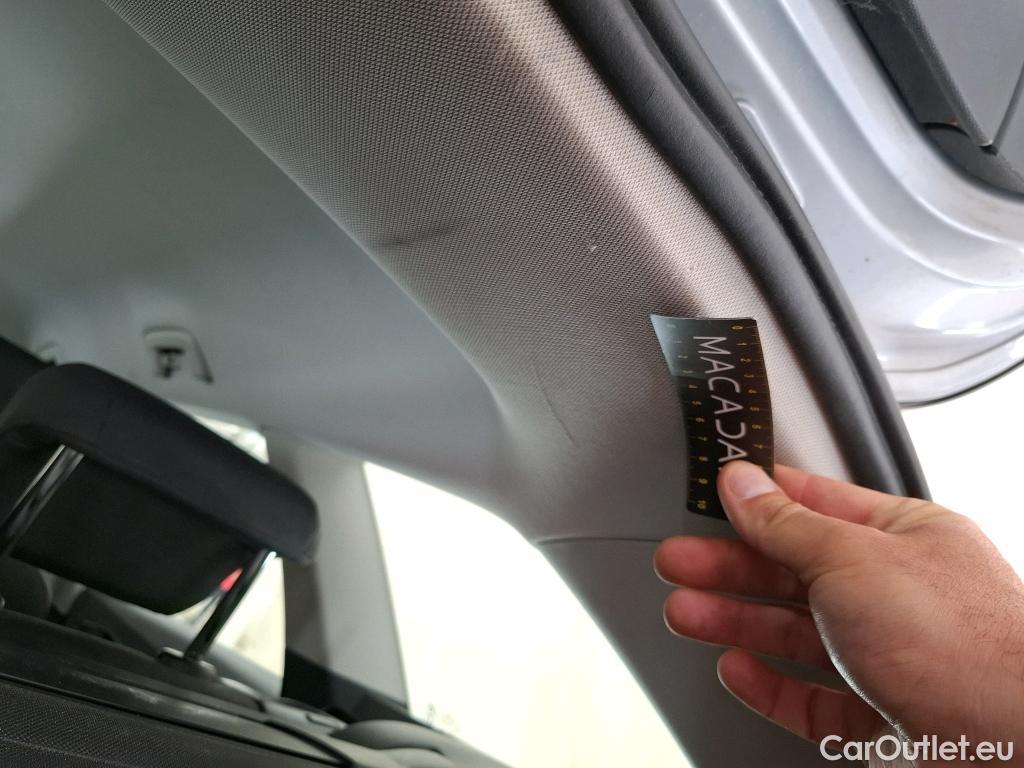  Seat  Leon SEAT  Sportstourer / 2020 / 5P / Break 1.0 eTSI 110 DSG S&S Style Business #2