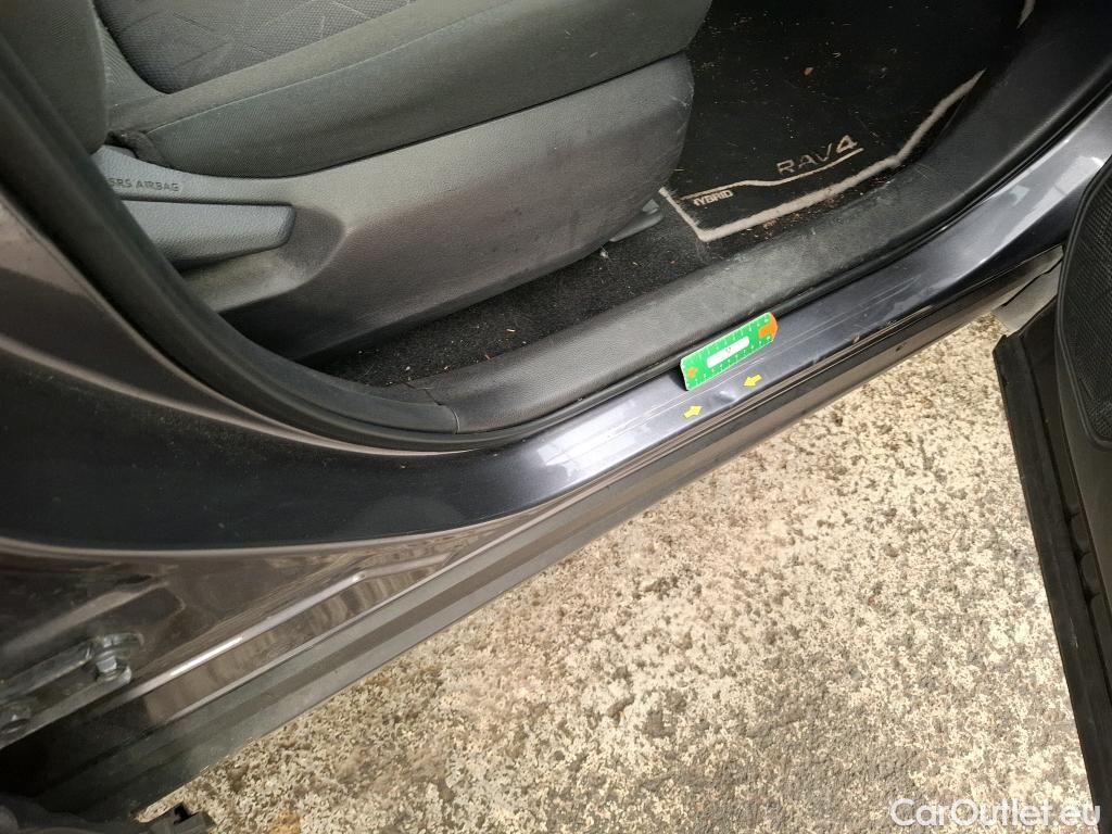  Toyota  RAV4 TOYOTA  Hybride 2018 5P SUV AWD Dynamic Business #6