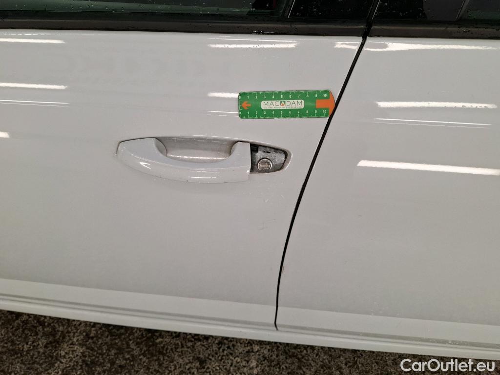  Skoda  Octavia  Combi Business 1.6 TDI 115CV BVA7 E6 #37