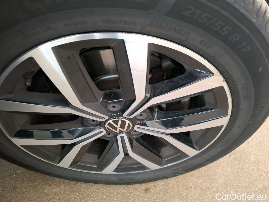  Volkswagen  Passat VOLKSWAGEN  SW / 2019 / 5P / Break 2.0 TDI 150 SCR DSG7 SW LOUNGE #7