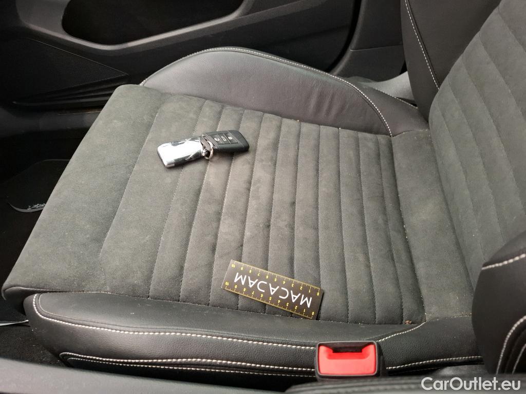  Volkswagen  Passat VOLKSWAGEN  SW / 2019 / 5P / Break 2.0 TDI 150 SCR DSG7 SW LOUNGE #18