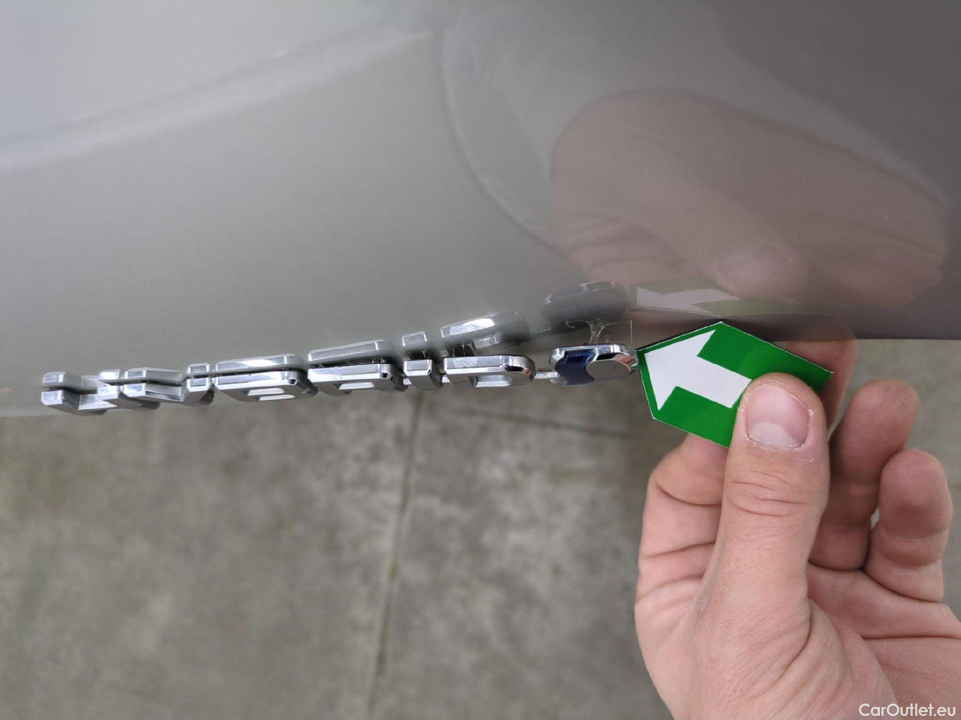  Toyota  Corolla TOYOTA  / 2018 / 5P / Berline Hybride 184h Collection #40