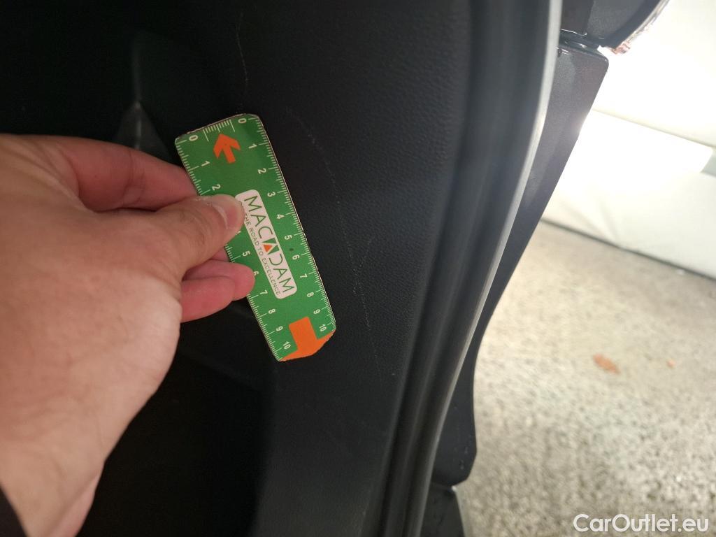  Toyota  RAV4 TOYOTA  Hybride  2018  5P  SUV AWD Dynamic Business #10