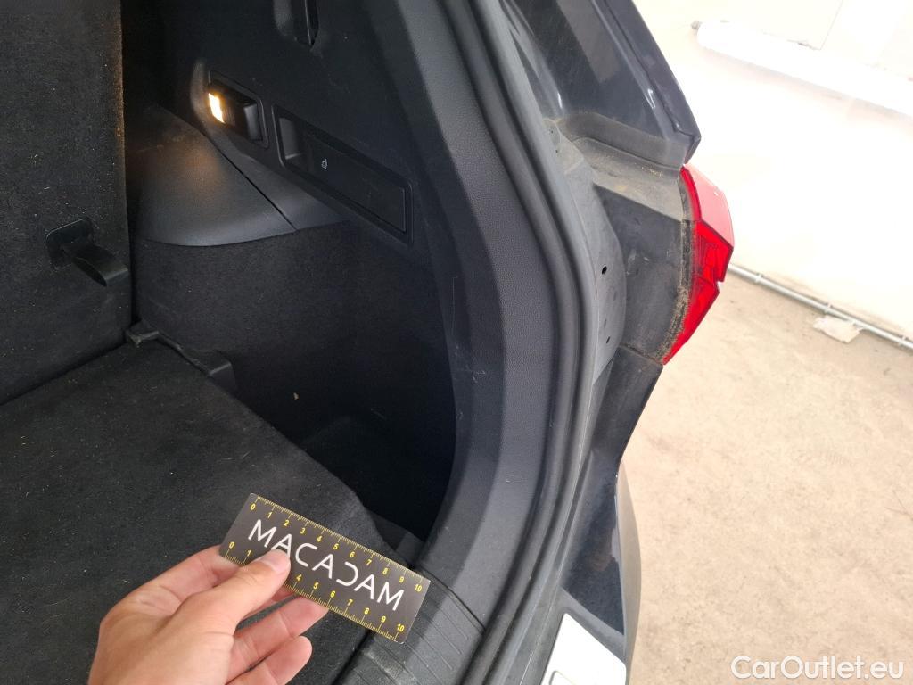  Volkswagen  Tiguan VOLKSWAGEN  Allspace / 2017 / 5P / SUV 2.0 TDI 150 DSG7 Confortline Business #33