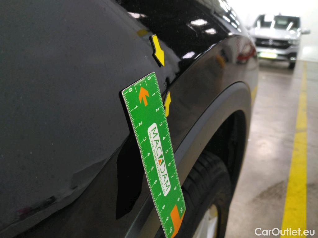  Volkswagen  Tiguan VOLKSWAGEN  Allspace / 2017 / 5P / SUV 2.0 TDI 150 DSG7 Carat #27