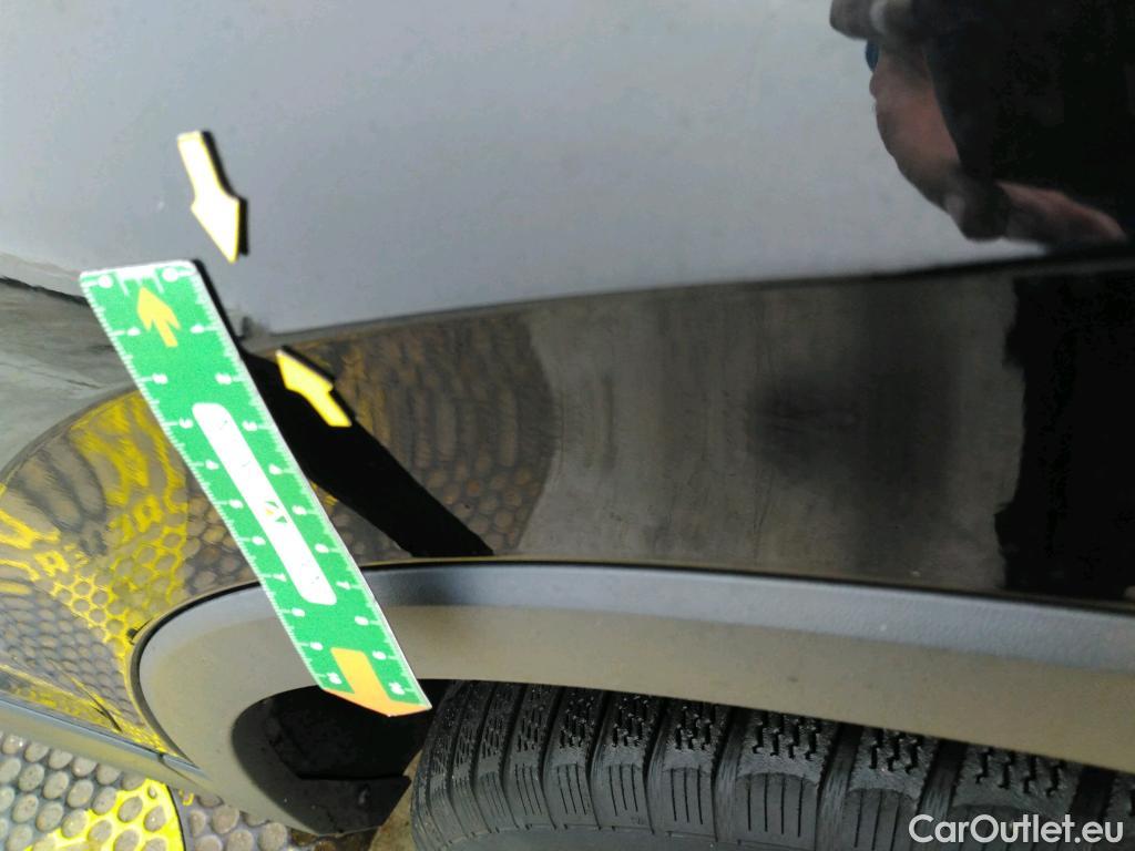  Volkswagen  Tiguan VOLKSWAGEN  Allspace / 2017 / 5P / SUV 2.0 TDI 150 DSG7 Carat #25