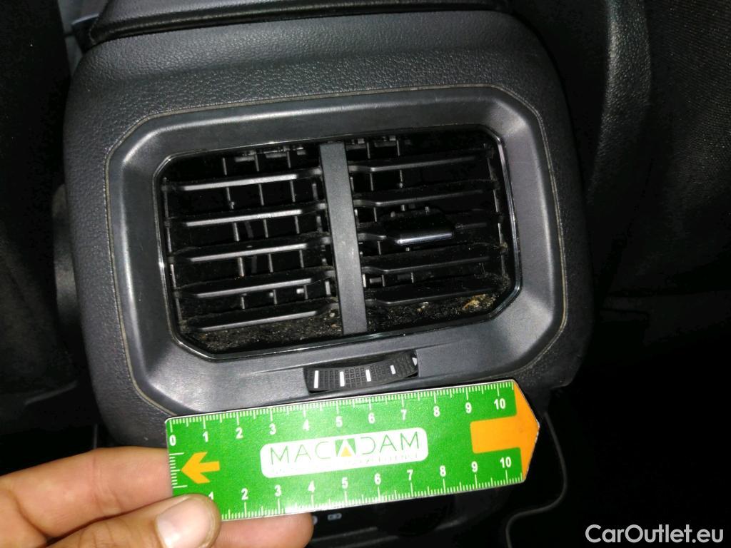  Volkswagen  Tiguan VOLKSWAGEN  Allspace / 2017 / 5P / SUV 2.0 TDI 150 DSG7 Carat #7