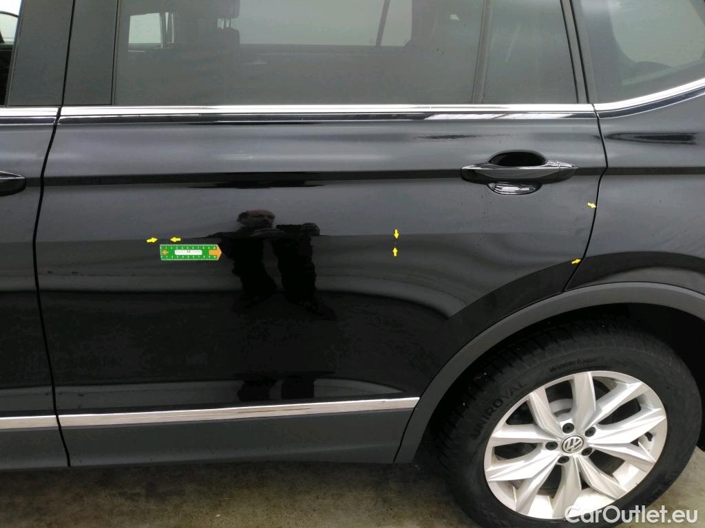  Volkswagen  Tiguan VOLKSWAGEN  Allspace / 2017 / 5P / SUV 2.0 TDI 150 DSG7 Carat #1