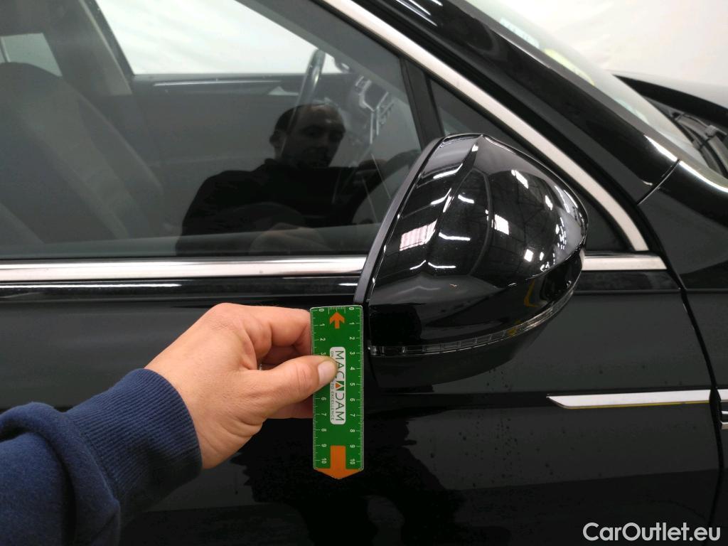  Volkswagen  Tiguan VOLKSWAGEN  Allspace / 2017 / 5P / SUV 2.0 TDI 150 DSG7 Carat #22