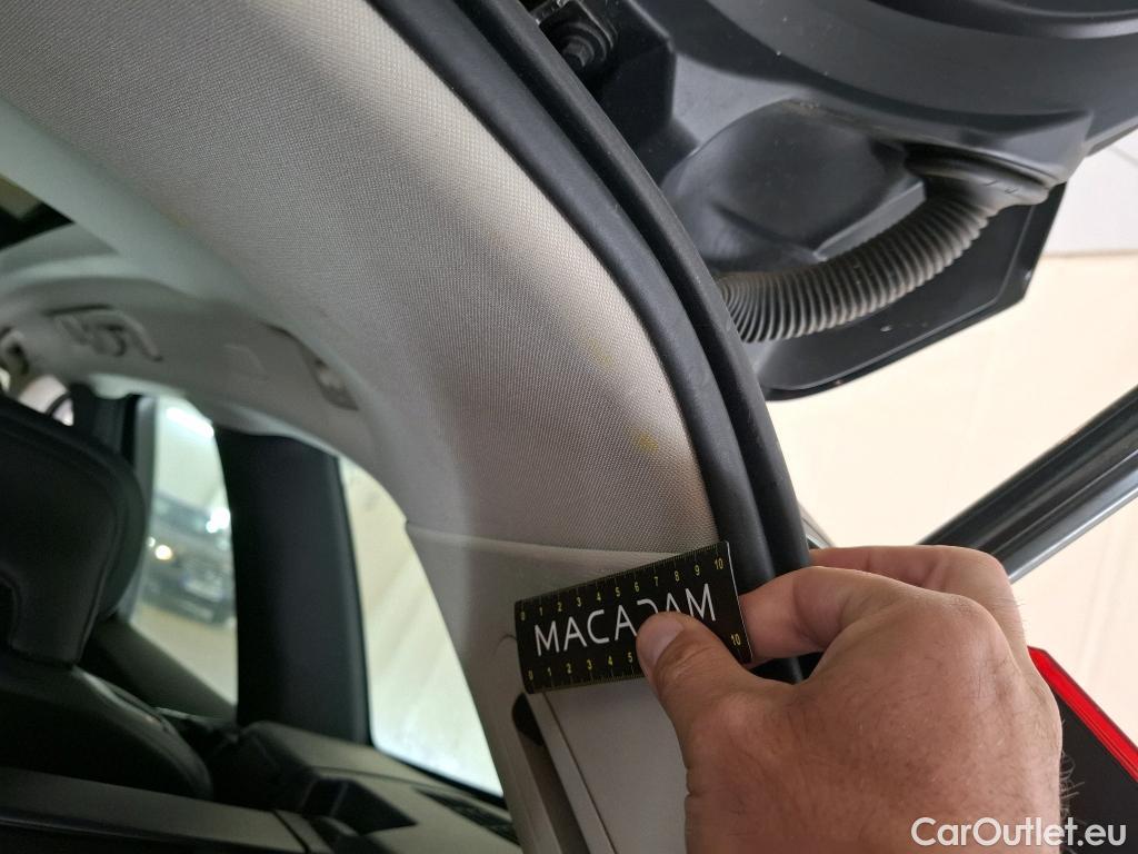  Volvo  XC60 VOLVO  / 2021 / 5P / SUV Recharge T6 350 Geartronic 8 Start #26