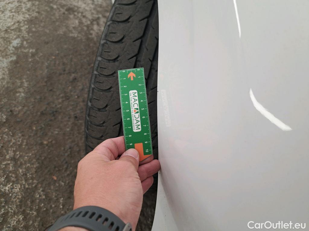  Citroen  C3  Société Live 1.2 PureTech 70CV BVM5 E6dT #2