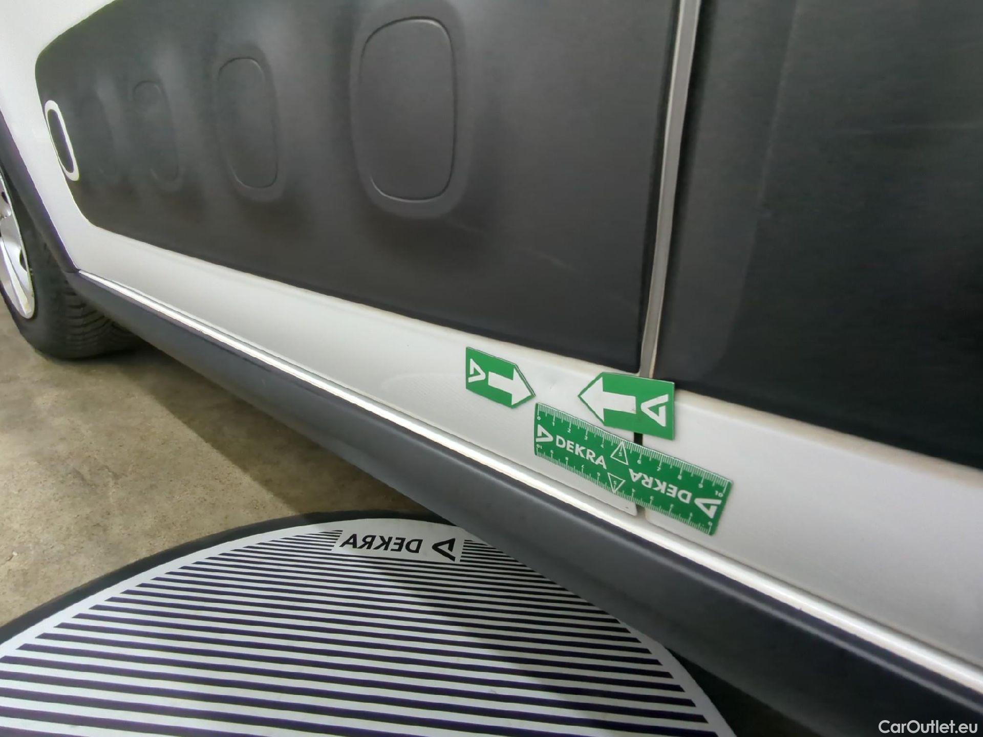  Citroen  C3  Société Feel Nav 1.2 PureTech 80CV BVM5 E6 #28