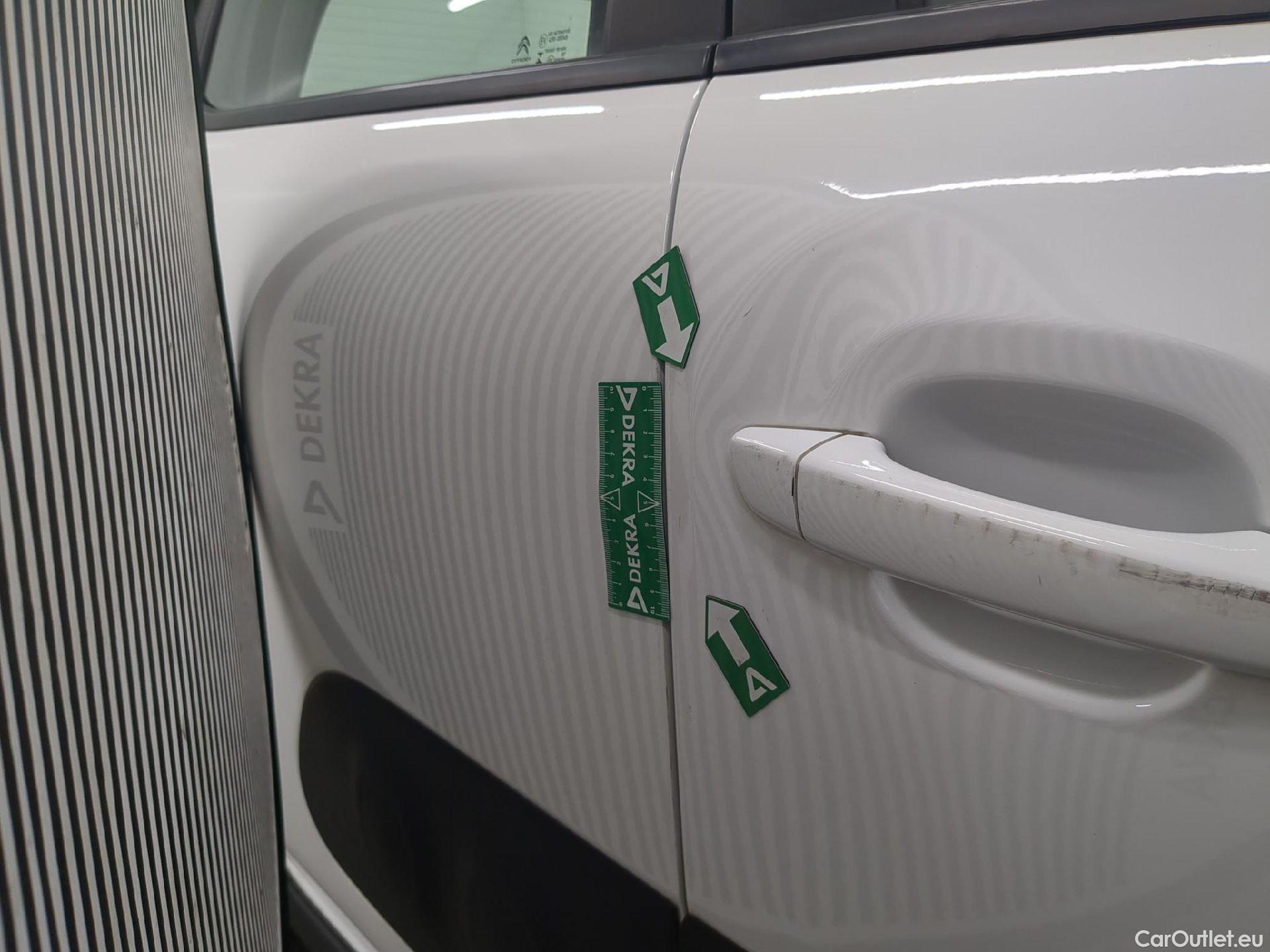  Citroen  C3  Société Feel Nav 1.2 PureTech 80CV BVM5 E6 #21