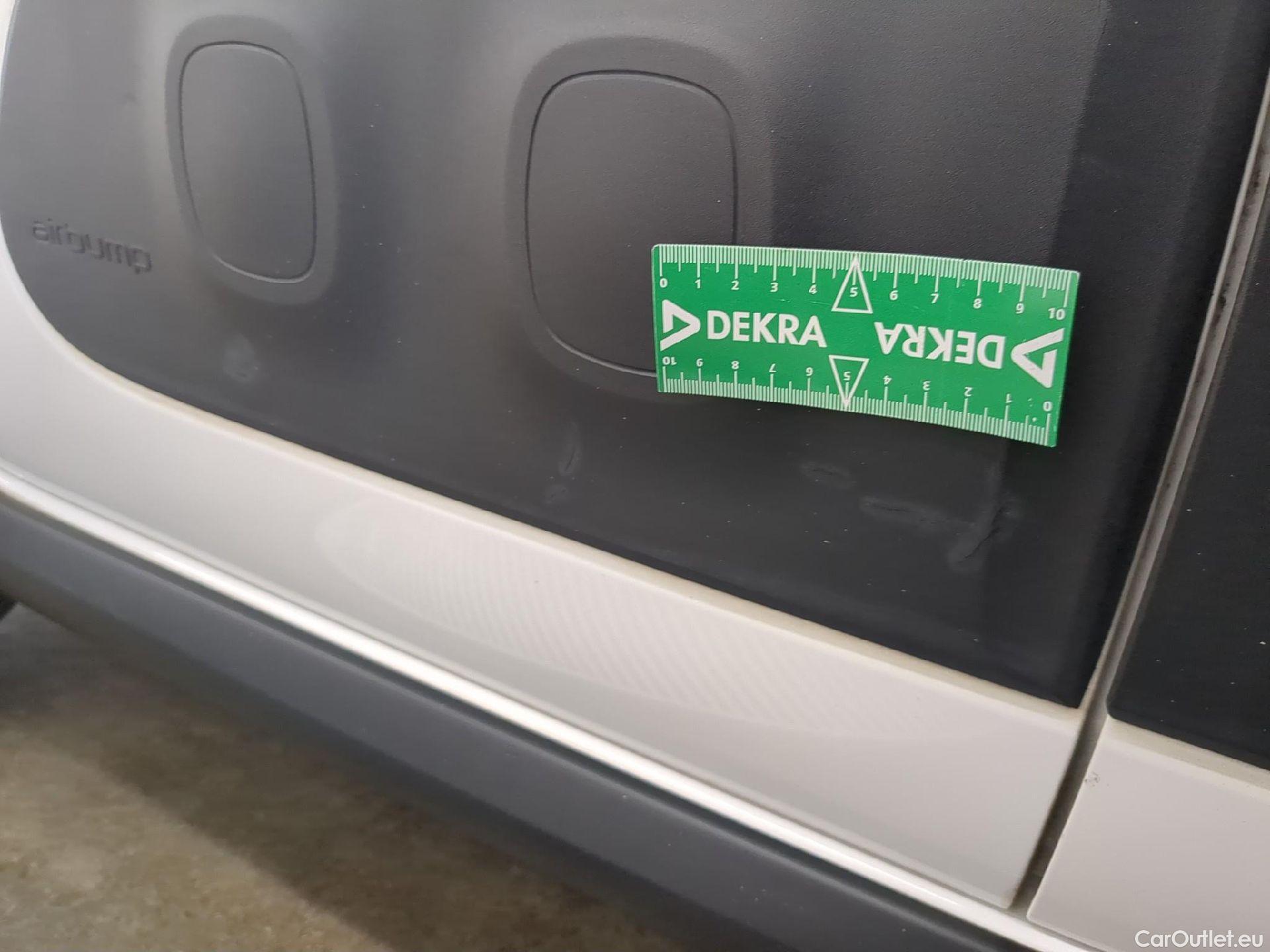  Citroen  C3  Société Feel Nav 1.2 PureTech 80CV BVM5 E6 #19