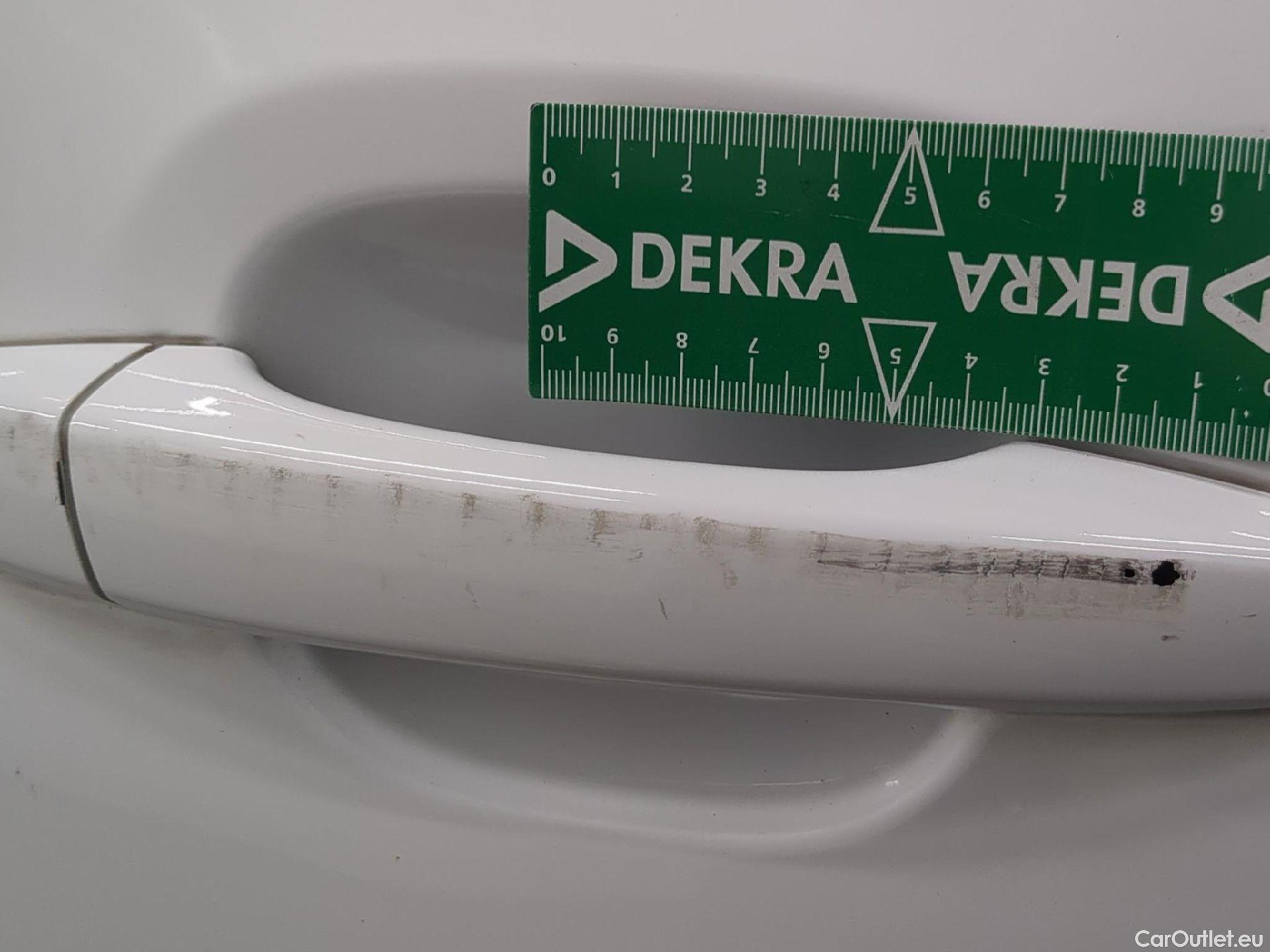  Citroen  C3  Société Feel Nav 1.2 PureTech 80CV BVM5 E6 #14