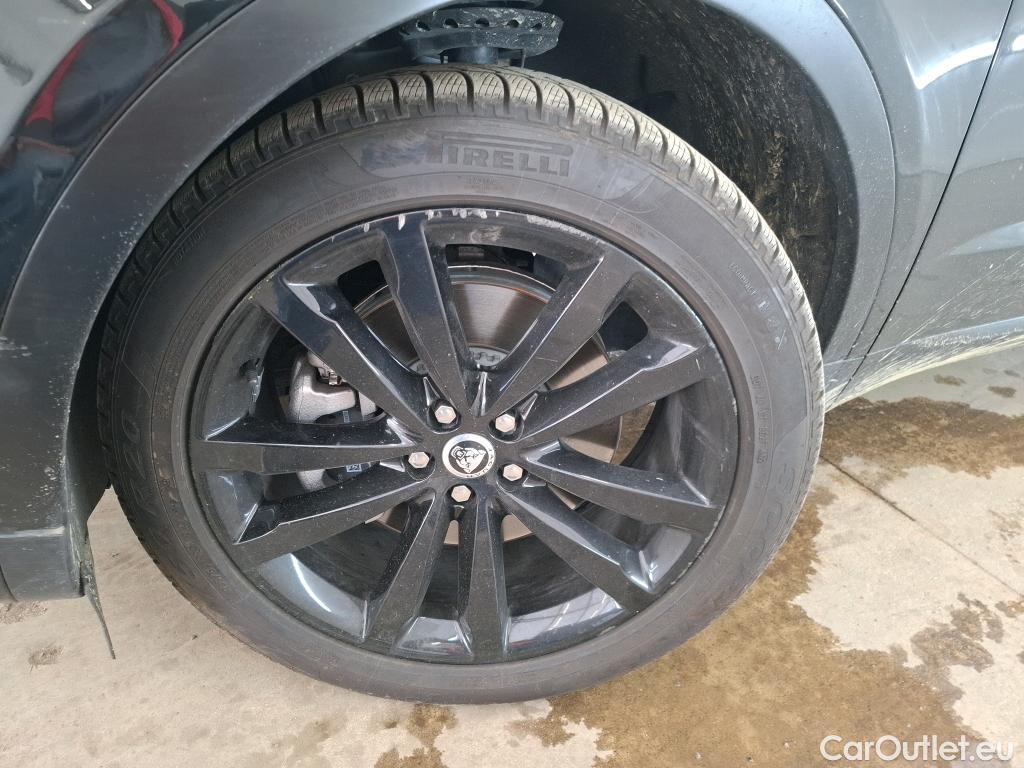  Jaguar  E-PACE JAGUAR  / 2017 / 5P / SUV P300e PHEV BVA AWD R-Dynamic S / VO RECONDITIONNE - PHOTOS AVANT RECONDITIONNEMENT #5