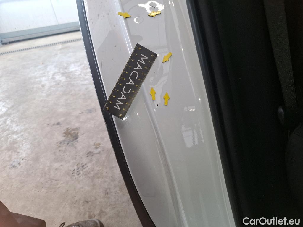  Toyota  C-HR TOYOTA  / 2016 / 5P / SUV 1.8 HYBRIDE 122 GRAPHIC #19