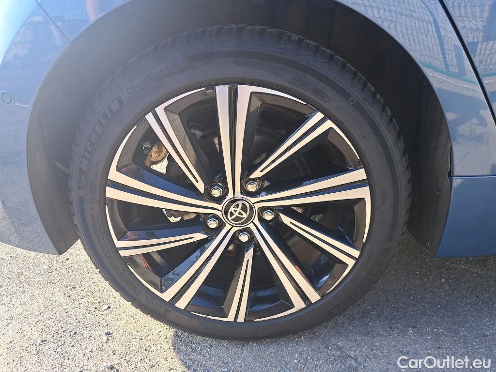  Toyota  Corolla TOYOTA  / 2018 / 5P / Berline Hybride 184h Design #17