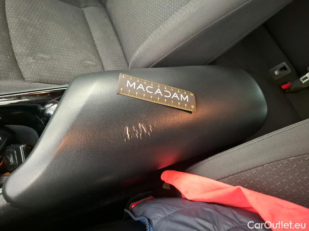  Toyota  C-HR TOYOTA  / 2016 / 5P / SUV 1.8 HYBRIDE 122 GRAPHIC #22