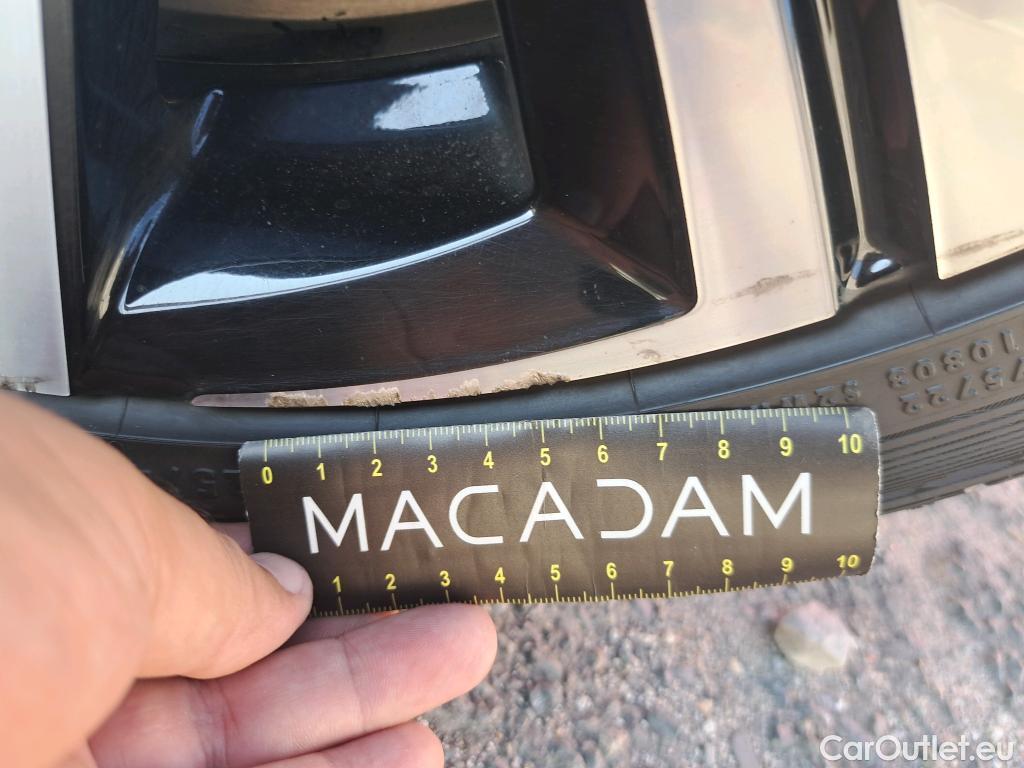  Toyota  Corolla TOYOTA  / 2018 / 5P / Berline Hybride 184h Design #40