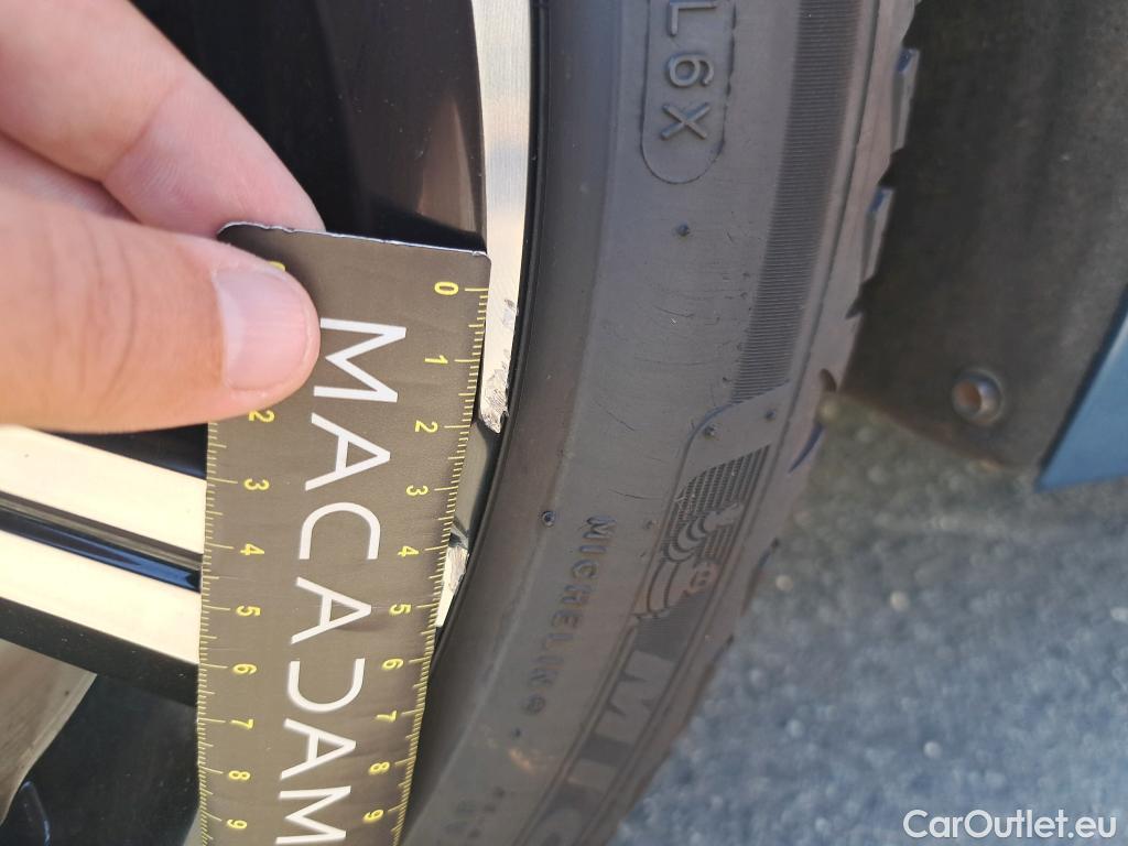  Toyota  Corolla TOYOTA  / 2018 / 5P / Berline Hybride 184h Design #20