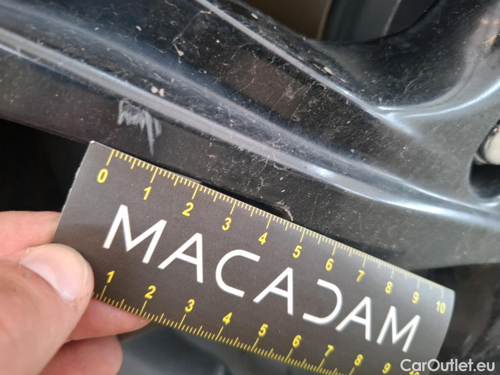  Toyota  C-HR TOYOTA  / 2016 / 5P / SUV 1.8 HYBRIDE 122 GRAPHIC #40