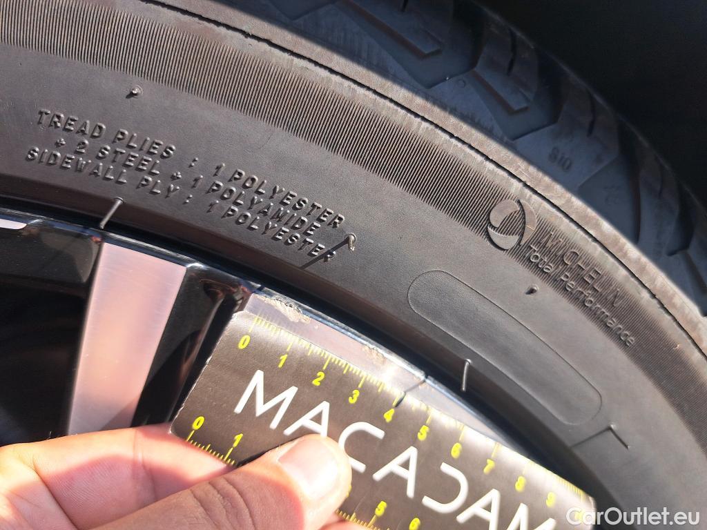  Toyota  Corolla TOYOTA  / 2018 / 5P / Berline Hybride 184h Design #35